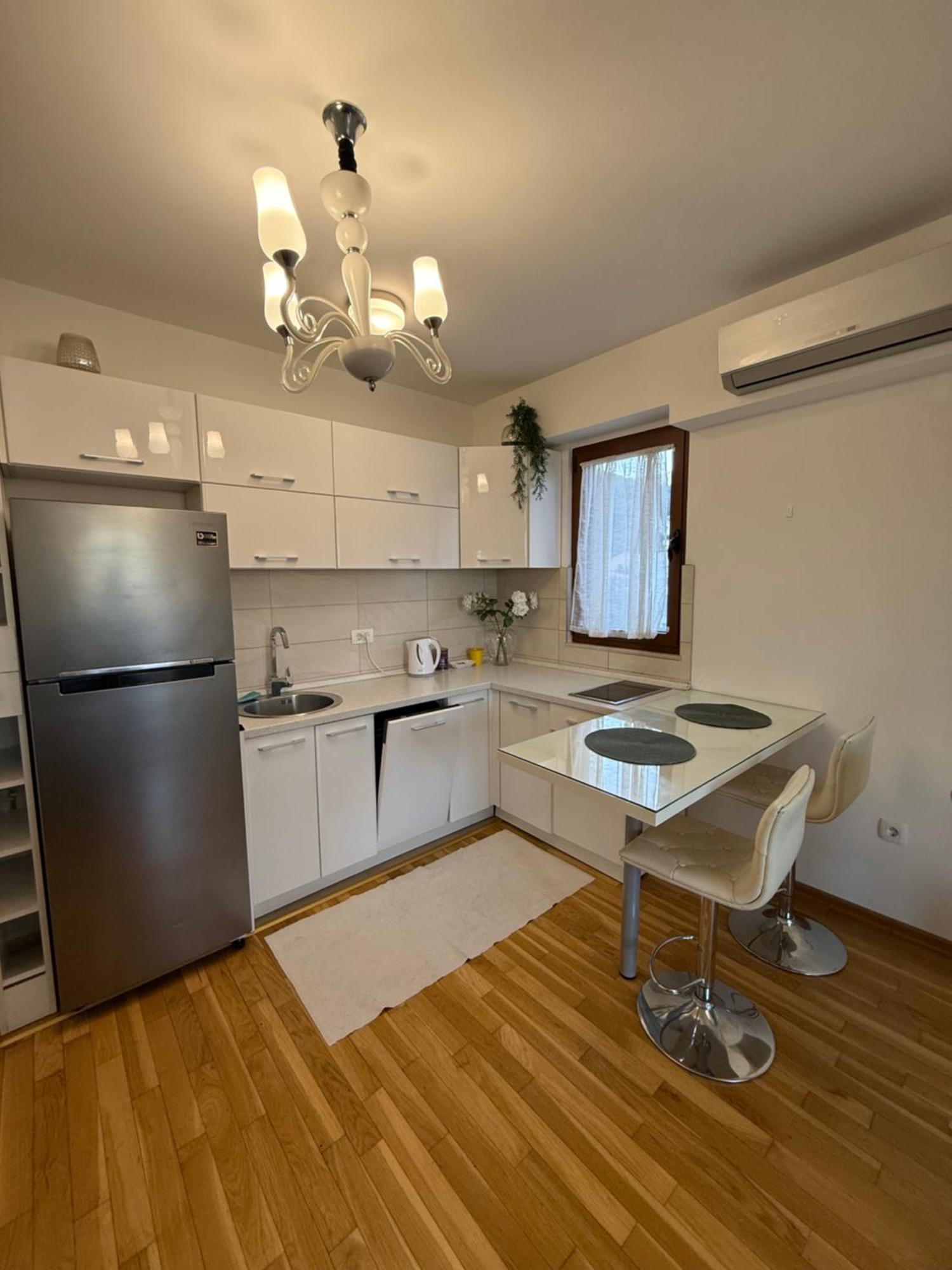 Nioi House With Free Parking Daire